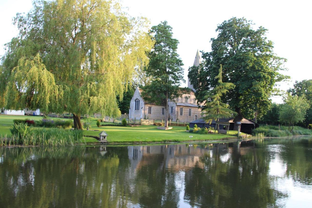 River Nene Cottages Water Newton Екстериор снимка