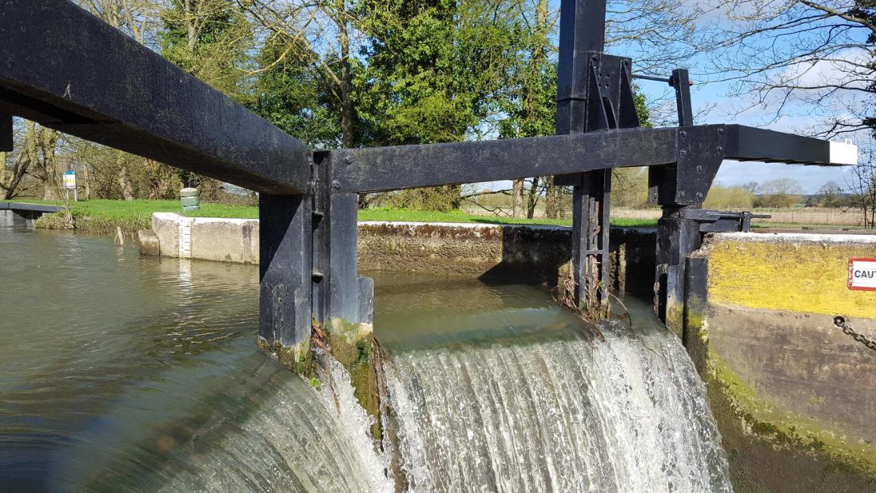 River Nene Cottages Water Newton Екстериор снимка